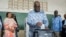 Le chef de l'Etat congolais sortant Félix Tshisekedi en train de voter.