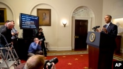 លោក​បារ៉ាក់​ អូបាម៉ា​ និយាយ​អំពី​កិច្ច​ព្រមព្រៀង​ផ្លាស់​ប្តូរ​អាកាសធាតុដែល​បាន​សម្រេច​នៅ​ទី​ក្រុង​ប៉ារីស​ ពី​សេតវិមាន​ កាល​ពី​ថ្ងៃ​សៅរ៍​ ទី​១២​ ខែ​ធ្នូ ឆ្នាំ​២០១៥។​