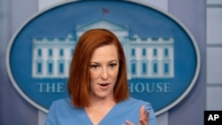 젠 사키 미국 백악관 대변인이 14일 정례브리핑을 하고 있다.