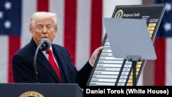 آغاز اعمال تعرفه‌های متقابل تاریخی آمریکا بر بیش از ۶۰ کشور