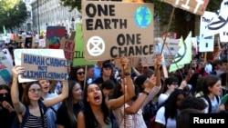 2019年9月20日英国伦敦举行反气候变化游行。