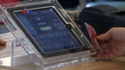 Konsumen Millennial Enggan Gunakan Kartu Kredit