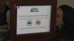 Gedung Putih dan Disneyland Melarang Tongsis Bagi Pengunjung