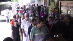 When Fighting Eases, Gazans Line Up at Bakeries