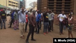 Zimbabwe opposition youths protest against the country's deteriorating economic conditions, in Harare, September 2017. 