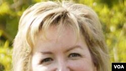 Linda Norgrove, pekerja bantuan Inggris yang tewas di provinsi Kunar, Afghanistan kemungkinan akibat granat yang diledakkan tim penyelamat.