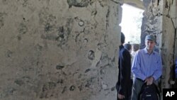 The U.S. Ambassador to Syria, Robert Ford, during a visit the restive northern Syrian town of Jisr al-Shughur, June 2011. (file photo)