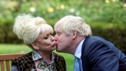 ພາສາອັງກິດ ຄໍາສັບໃນຂ່າວ Cheeky ແປວ່າ ຂີ້ດື້