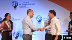 The Global Entrepreneurship Summit (GES) menjadi tuan rumah GES+, sebuah program intensif satu hari yang dirancang untuk menghubungkan 150 wirausaha muda baru dengan investor dan pemimpit di jagat kewirausahaan, tanggal 22 Juni 2016 di Stanford University, Palo Alto, California.