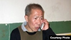 This new Hubble image is centered on NGC 5793, a spiral galaxy over 150 million light years away in the constellation of Libra. This galaxy has two particularly striking features: a beautiful dust lane and an intensely bright center &mdash; much brighter than that of our own galaxy, or indeed those of most spiral galaxies we observe. (Credit: NASA, ESA, and E. Perlman (Florida Institute of Technology))