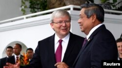 Perdana Menteri Australia Kevin Rudd dan Presiden Susilo Bambang Yudhoyono di Istana Bogor (5/7). (Reuters/Enny Nuraheni)