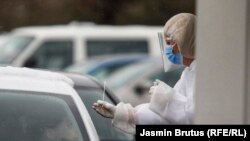 Bosnia-Herzegovina - Coronavirus testing in Sarajevo, 16Mar2021