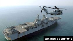 Kapal penyerang amphibi 'USS Boxer' mulai melakukan serangan dari lokasi di Teluk Persia hari Kamis (16/6).