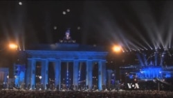 Huge Party as Berlin Celebrates 25 Years Since Fall of Wall