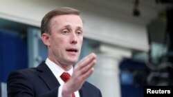 资料照片：白宫国家安全顾问沙利文在白宫例行记者会上发言。（2022年9月30日）