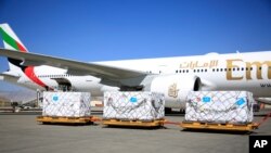 ایالات متحده قبل بر این، ۳.۳ میلیون دوز واکسین کووید۱۹ را برای افغانستان کمک کرده است