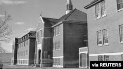 Glavna administrativna zgrada Rezidencijalne škole za Indijance Kamlups u Kamlups, Britanska Kolumbija, Kanada, 1970. godine (Foto: Biblioteka i arhiv Kanade, via Rojters)