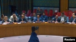 13일 유엔 안보리 회의 중 로버트 우드 주유엔 미국 차석대사가 발언하고 있다.