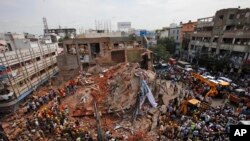 Several Killed in India Hotel Collapse