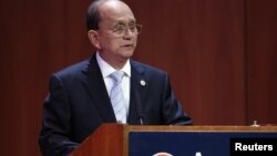 Burma's President Thein Sein speaks at the Asia Society in New York, September 27, 2012. 