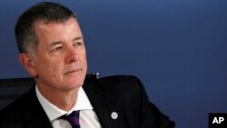 ریچارد مور. آرشیو