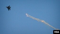 Pihak berwenang mengatakan, serangan NATO di distrik Nawzad, propinsi Helmand mengenai rumah warga sipil (29/5).