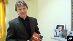 Alexander Litvinenko (2002 photo)