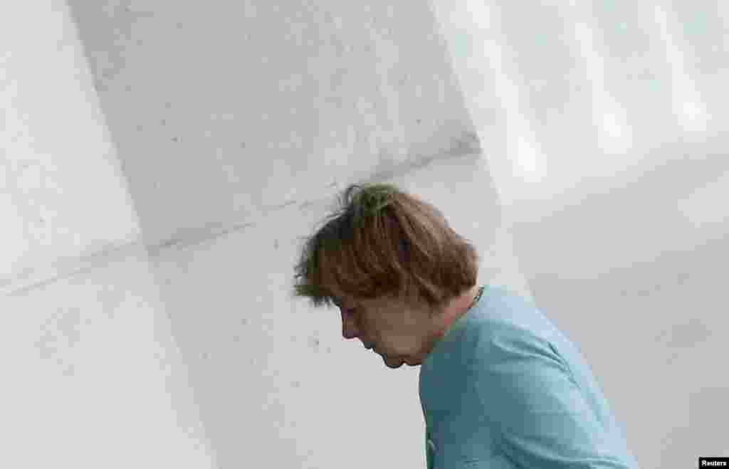 Fransiya va Germaniya yevrozona rahbarlarini Gretsiyadagi referendum natijalari yuzasidan favqulodda majlis o&#39;tkazishga chaqirdi. Suratda Germaniya kansleri Angela Merkel.