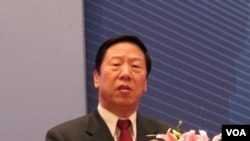 前中国人民银行行长、现任社保基金理事会理事长戴相龙资料照 (美国之音张楠拍摄) 