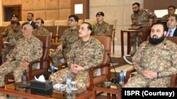 د پاکستان د پوځ مشر جنرال عاصم منیر د بلوچستان په قلات سیمه کې د وسلوالو په برید کې د اتلس پوځیانو تر وژل کېدو وروسته د صوبې مرکز کوټې ته سفر کړی.