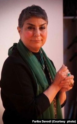 فریبا داوودی