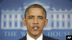 29일 미 플로리다주 유세를 취소하고 백악관에서 허리케인 샌디 관련 긴급 기자회견을 가진 바락 오바마 대통령.