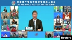 中共领导人习近平在中国共产党与世界政党领导人视频峰会上讲话。（2021年7月6日）