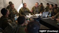 2025年9月3日，以色列国防军总参谋长埃亚尔·扎米尔中将视察加沙城。