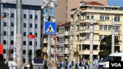 Lokasi pemboman di pusat kota Istanbul, Turki yang mencederai sedikitnya 32 orang.