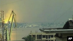 Brazzaville, vue de l'autre côté du fleuve, au moment des explosions du 4 mars 2012