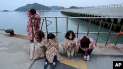 Halokat ro’y berganiga ikki kun bo’lar ekan, sovuq suvda biror kishi omon qolishiga umid so’nib borayapti.