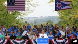 Presiden Obama dalam sebuah kampanye di Ohio (Foto: dok). Ohio merupakan salah satu 'swing states' yang merupakan penentu bagi perolehan suara dalam pemilihan presiden sebulan mendatang.