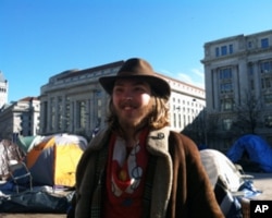 “占领者”凯尔去年10月在这里安营扎寨