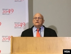 前美国副国务卿阿米蒂奇(Richard Armitage) (美国之音钟辰芳拍摄)