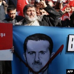 Turkiyada suriyalik muxolifatchilar namoyishi