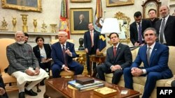 د پنجشنبې په ورځ د سپینې ماڼۍ په اوول دفتر کې د هند وزیراعظم نریندرمودي سره لیدنه کې صدر ټرمپ ویلي واشنګټن به ډېر ژر په هند د ملیونونو ډالرو پوځي وسلې او مهمات خرڅ کړي