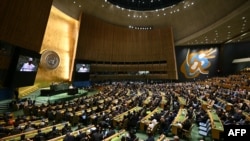 Suasana Sidang Majelis Umum PBB di New York yang dibuka oleh Presiden UNGA Philémon Yang dari Kamerun di Markas PBB, Kota New York, Selasa, 24 September 2024. (Foto: Angela Weiss/AFP)