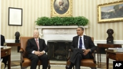 President Barack Obama meets with Prime Minister Beji Caid Essebsi of Tunisia in the Oval Office at the White House in Washington, Friday, Oct. 7, 2011. (file photo)