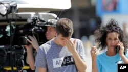 در حملۀ صبح جمعه در لیسۀ سانتا فی تکزاس ۱۰ نفر کشته شد که اکثر آنان شاگردان مکتب بودند