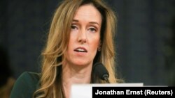 19일 미 하원에서 열린 트럼프 탄핵조사 공개 청문회에 마이크 펜스 부통령의 유럽·러시아 담당 특별보좌관인 제니퍼 윌리엄스가 출석했다.