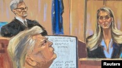 Skica iz sudnice: Hope Hicks, bivša saradnica bivšeg predsjednika Donalda Trumpa, svjedoči na suđenju Trumpu, 3. maja 2024.