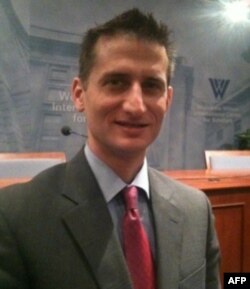 Erik Makglinchi, Jorj Meyson Universiteti professori, Markaziy Osiyo bo'yicha Amerikaning yetuk mutaxassislaridan biri