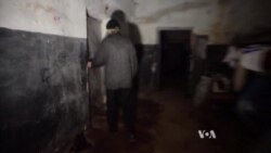 Shelling Sends Donetsk Residents into Stalin-era Shelter