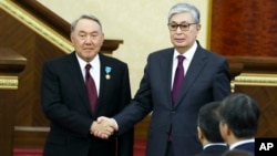 Qozog’iston rahbari Qosim-Jomart Tokayev 30 yillik prezident Nursulton Nazarboyevning siyosiy vorisi deb ko'riladi 